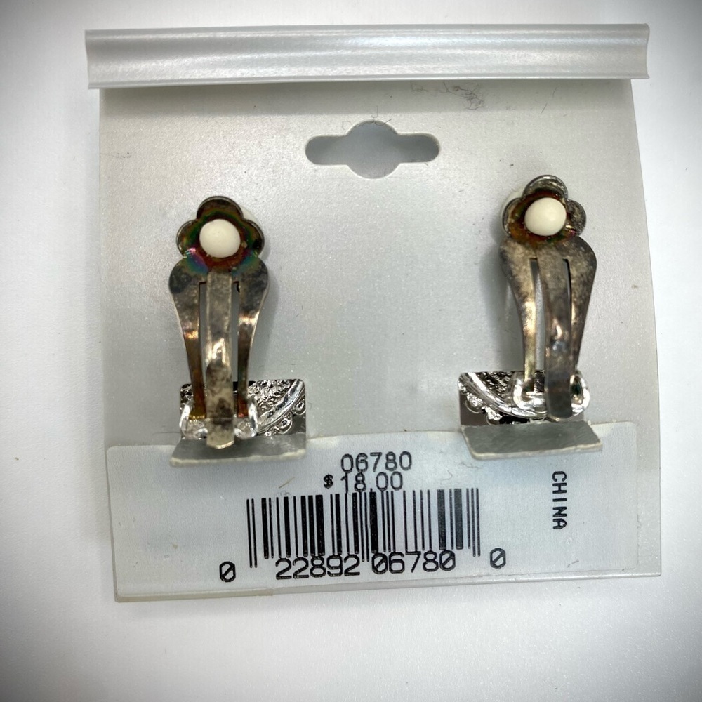 Vintage Roman tigers eye style cabochon set in silver tone clip on earrings NWT - Picture 5 of 8